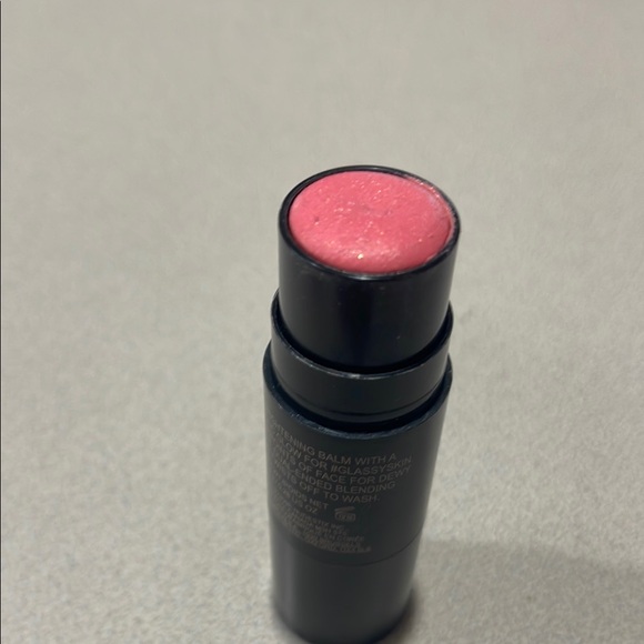 NUDESTIX Nudies Glow Highlighter in I Dew - Picture 2 of 2